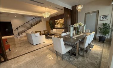 Fairway Estates frente al golf