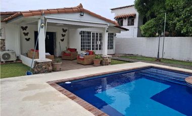 CASA DE PLAYA A LA VENTA EN CORONADO NEGOCIABLE