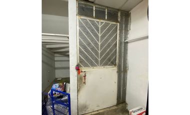 LOCAL COMERCIAL / CERRO VIENTO / 360M / DIVISION / DOS NIVEL / ESQUINA