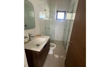 SEA CONFIABLE VENDE HERMOSA CASA EN SANTA MARIA