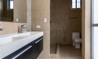 Remate: Venta de Apartamento en Obarrio - PH The One.