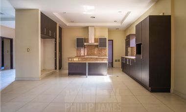 Remate: Venta de Casa en Costa Sur, PH Sunset Coast