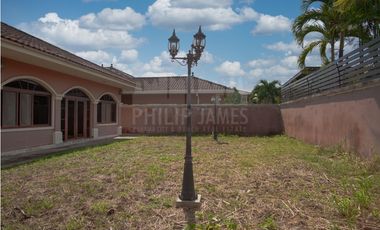 Remate: Venta de Casa en Costa Sur, PH Sunset Coast