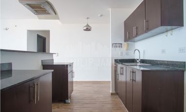 Remate: Venta de Apartamento en el Ingenio, PH Macedonia