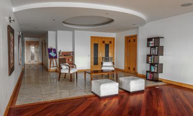 Vendo departamento 4 dormitorios en Quito Tenis 520m2 AH