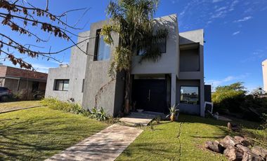 ALQUILER DE CASA EN Escobar