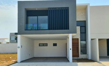 Casa en VENTA en LOMAS DEL DORADO