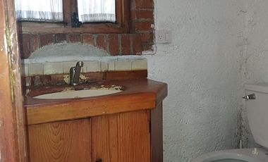 Terreno con 2 cabañas rústicas en Fraccionamiento cerrado en Santa Cecilia Tepetlapa