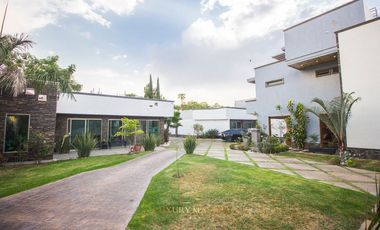 Casa en Venta en Los Gavilanes con Alberca