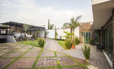 Casa en Venta en Los Gavilanes con Alberca