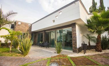 Casa en Venta en Los Gavilanes con Alberca