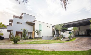 Casa en Venta en Los Gavilanes con Alberca