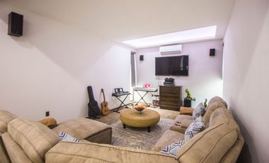 Casa en Venta en Los Gavilanes con Alberca