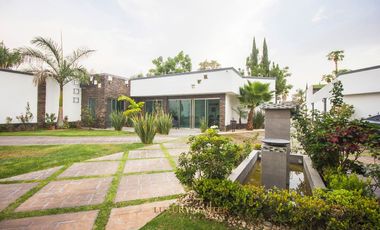 Casa en Venta en Los Gavilanes con Alberca