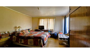 Venta de Sitio urbano de 5.170 m2., con casa de 140 m2., para EMPRENDEDOR CREATIVO, en La Calera