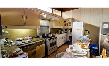 Venta de Sitio urbano de 5.170 m2., con casa de 140 m2., para EMPRENDEDOR CREATIVO, en La Calera