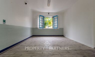 Antigua Casa Remodelada en Almirante Hurtado