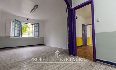 Antigua Casa Remodelada en Almirante Hurtado