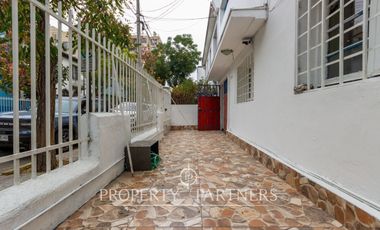 Antigua Casa Remodelada en Almirante Hurtado