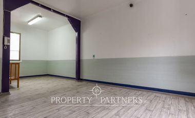 Antigua Casa Remodelada en Almirante Hurtado