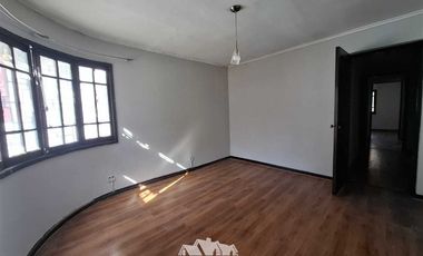 Casa en Venta en Entre Walker Martines y San José