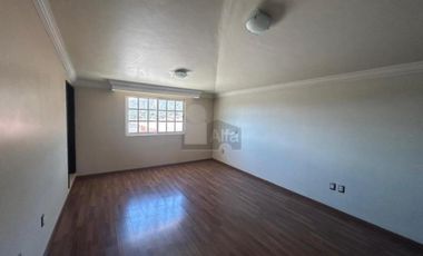 Casa sola en venta en La Concepción Jolalpan, Tepetlaoxtoc, México