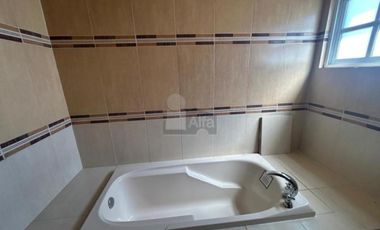Casa sola en venta en La Concepción Jolalpan, Tepetlaoxtoc, México