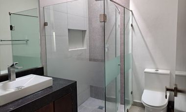 Casa En Renta de una planta en Residencial Bosque Real