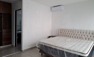 Casa En Renta de una planta en Residencial Bosque Real