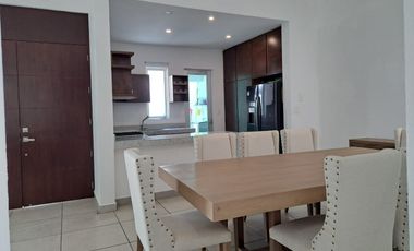 Casa En Renta de una planta en Residencial Bosque Real