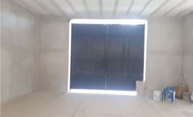 Bodega en Venta por Av. Huayacán Atrás de Ancona 220 m²
