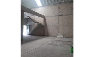 Bodega en Venta por Av. Huayacán Atrás de Ancona 220 m²