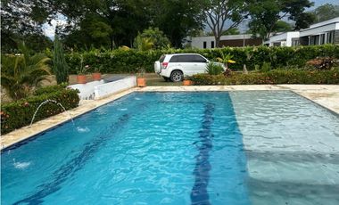 Venta Finca en Sopetrán, 2.800 mts, unidad cerrada 1 solo nivel