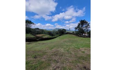 Venta Finca en Sopetrán, 2.800 mts, unidad cerrada 1 solo nivel