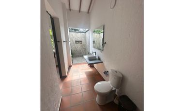 Venta Finca en Sopetrán, 2.800 mts, unidad cerrada 1 solo nivel