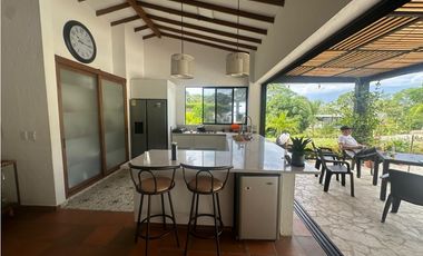 Venta Finca en Sopetrán, 2.800 mts, unidad cerrada 1 solo nivel
