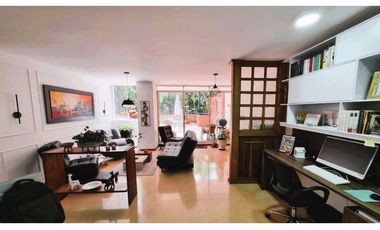 Apartamento con terraza en venta El Poblado - Castropol