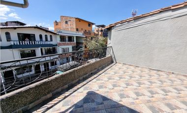 Venta de casa segundo piso con apartaestudio