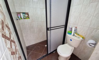 Venta de casa segundo piso con apartaestudio