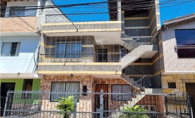 Venta de casa segundo piso con apartaestudio