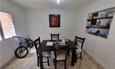 Venta de casa segundo piso con apartaestudio