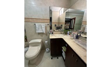 Hermosa Casa Conjunto de 2 niveles en Villa Santos