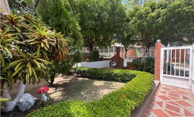 Hermosa Casa Conjunto de 2 niveles en Villa Santos