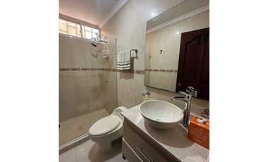 Hermosa Casa Conjunto de 2 niveles en Villa Santos