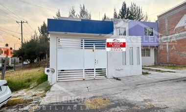 CASA EN VENTA EN HEROES REPUBLICANOS