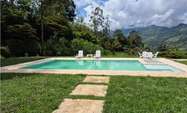 VENTA DE HERMOSA FINCA EN PARCELACIÓN EL LIMONAR GIRARDOTA
