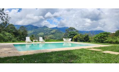 VENTA DE HERMOSA FINCA EN PARCELACIÓN EL LIMONAR GIRARDOTA