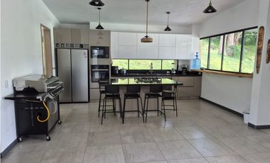 VENTA DE HERMOSA FINCA EN PARCELACIÓN EL LIMONAR GIRARDOTA