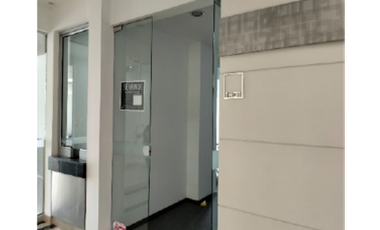 SE  VENDE OFICINA EN EL POBLADO