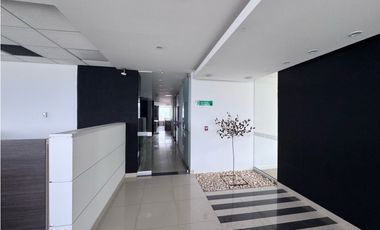 SE  VENDE O SE ARRIENDA  OFICINA EN EL POBLADO